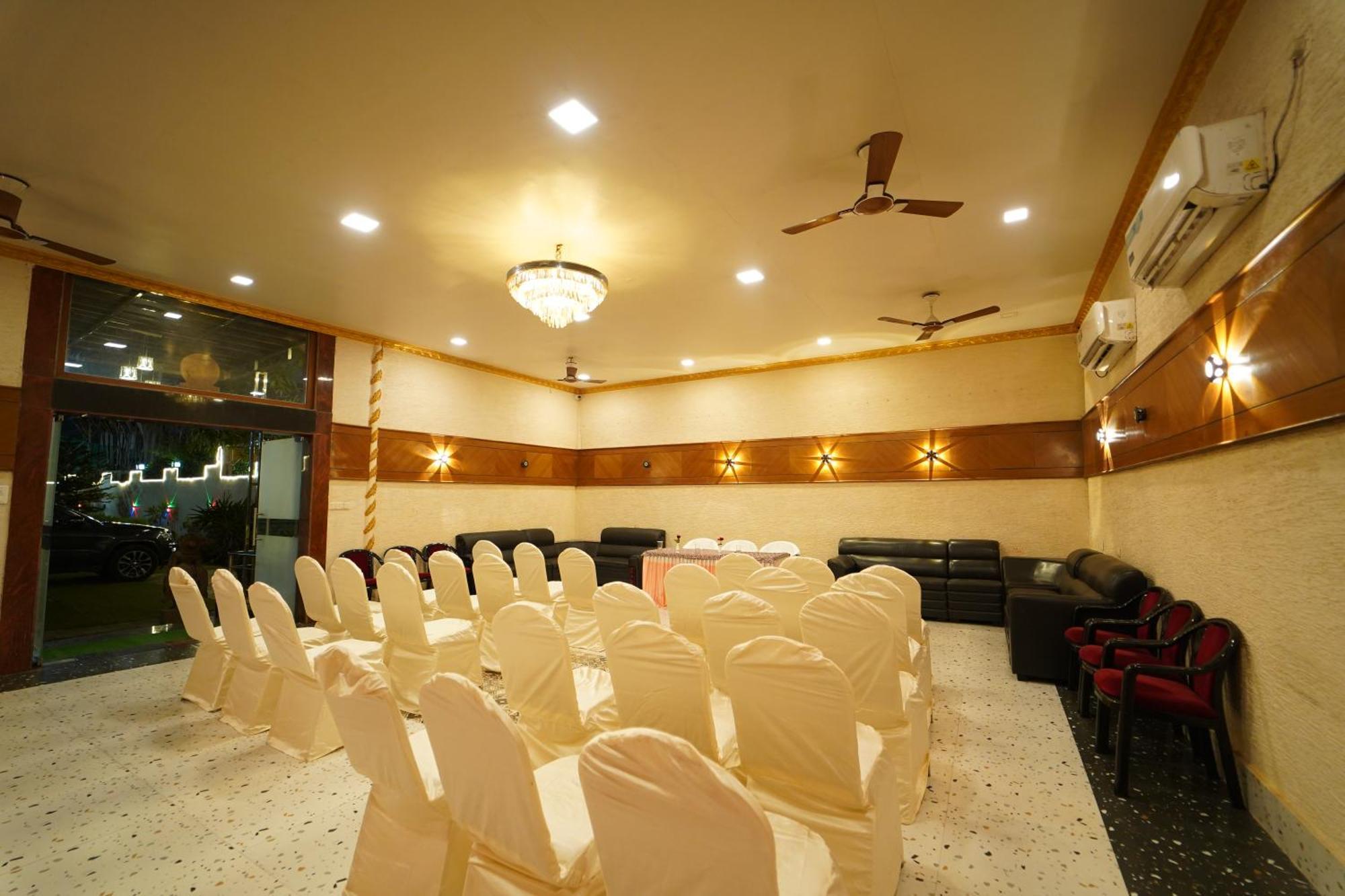 Hotel Ananta Sayana Bhubaneswar Exterior foto